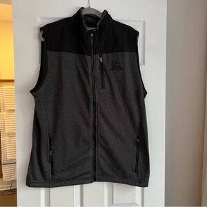 NWOT Duck’s Unlimited Men's Black and Gray Vest, Large